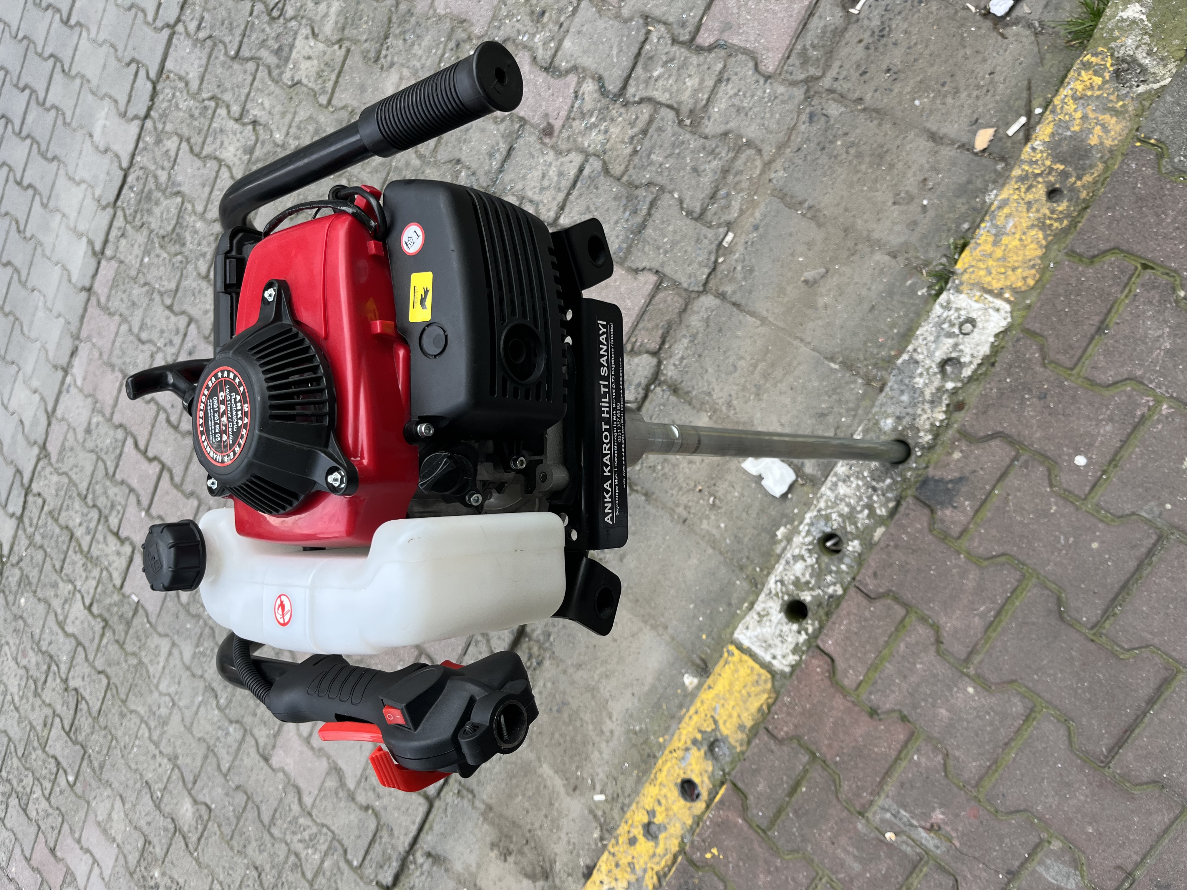 4 ZAMANLI REDÜKTÖRLÜ KAROT MAKİNESİ